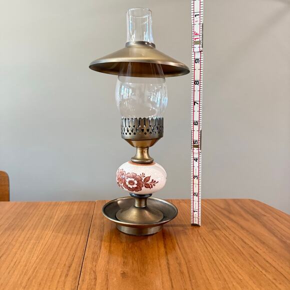 Vintage Hurricane Candle Holder Glass Chimney Brass Base and Shade - Picture 8 of 8